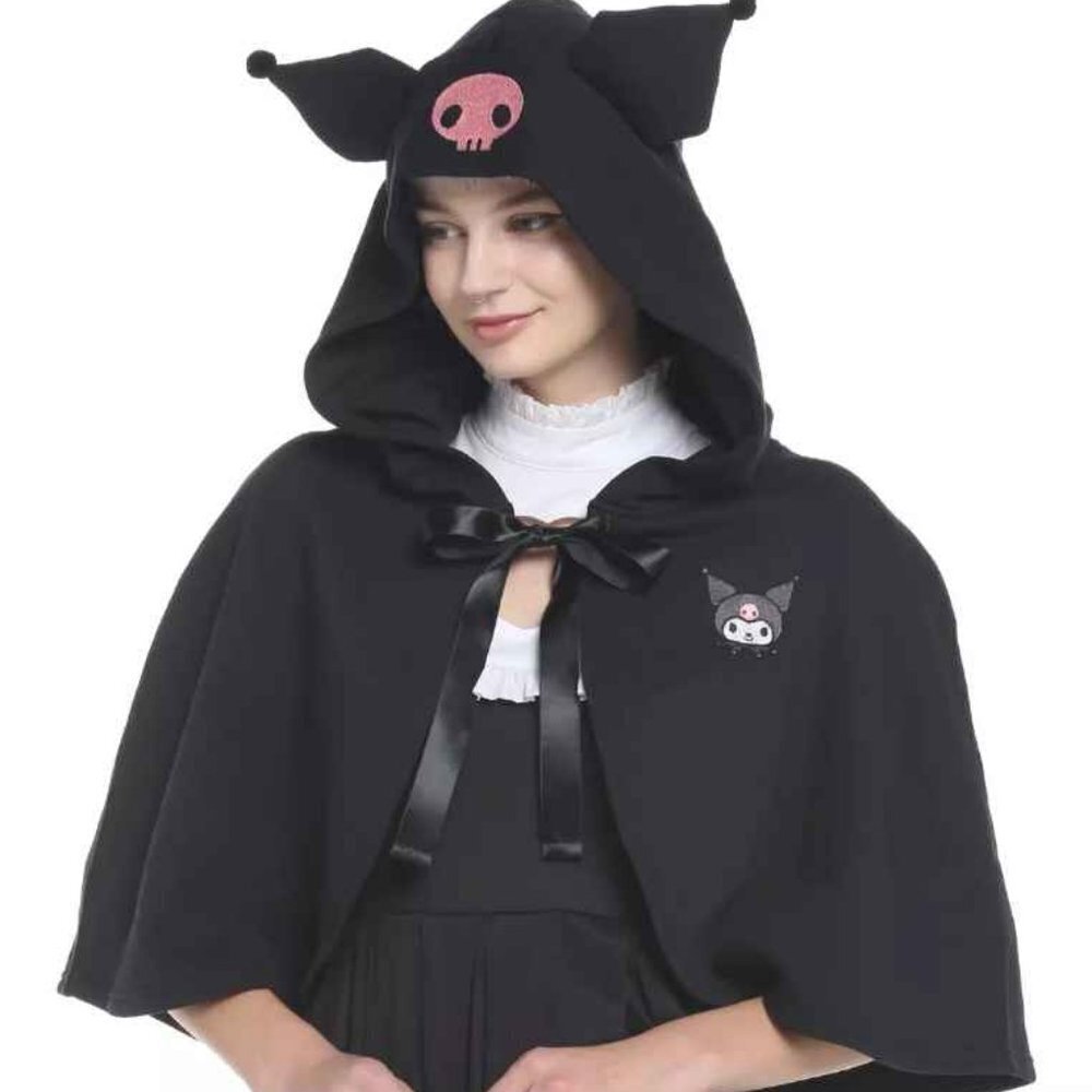 NWT RETIRED Kuromi Figural Ears Girls Capelet - Picture 1 of 3